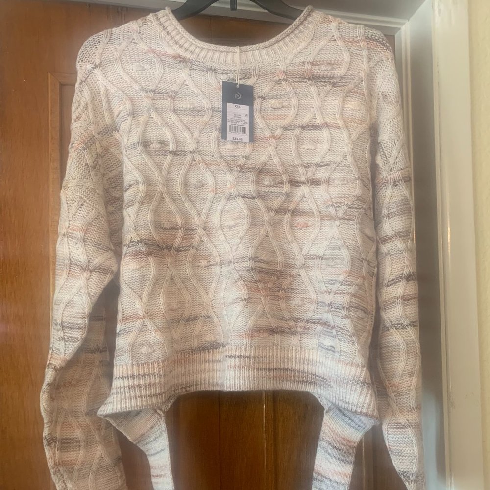 Universal Thread Women's Gray Lace-back Sweater NWT